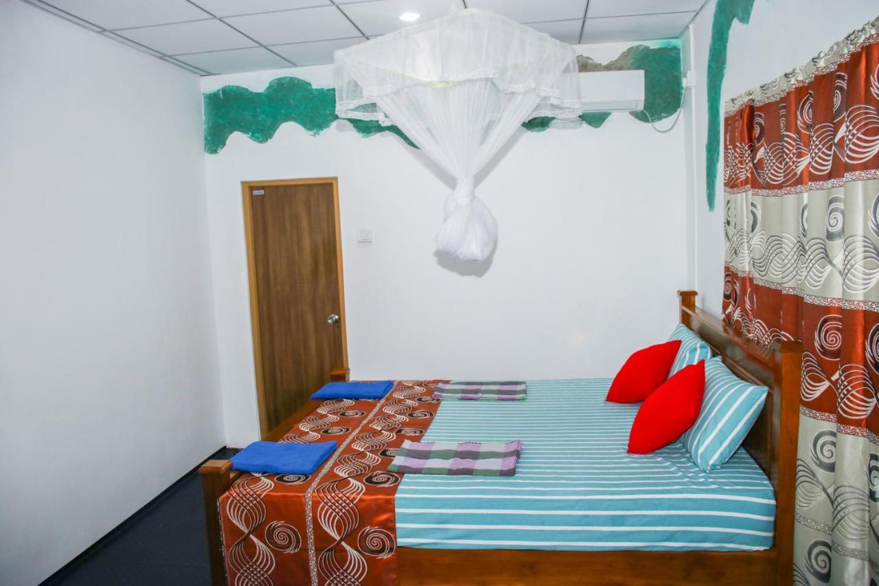 Sigiri Sandilu Homestay 锡吉里亚 外观 照片